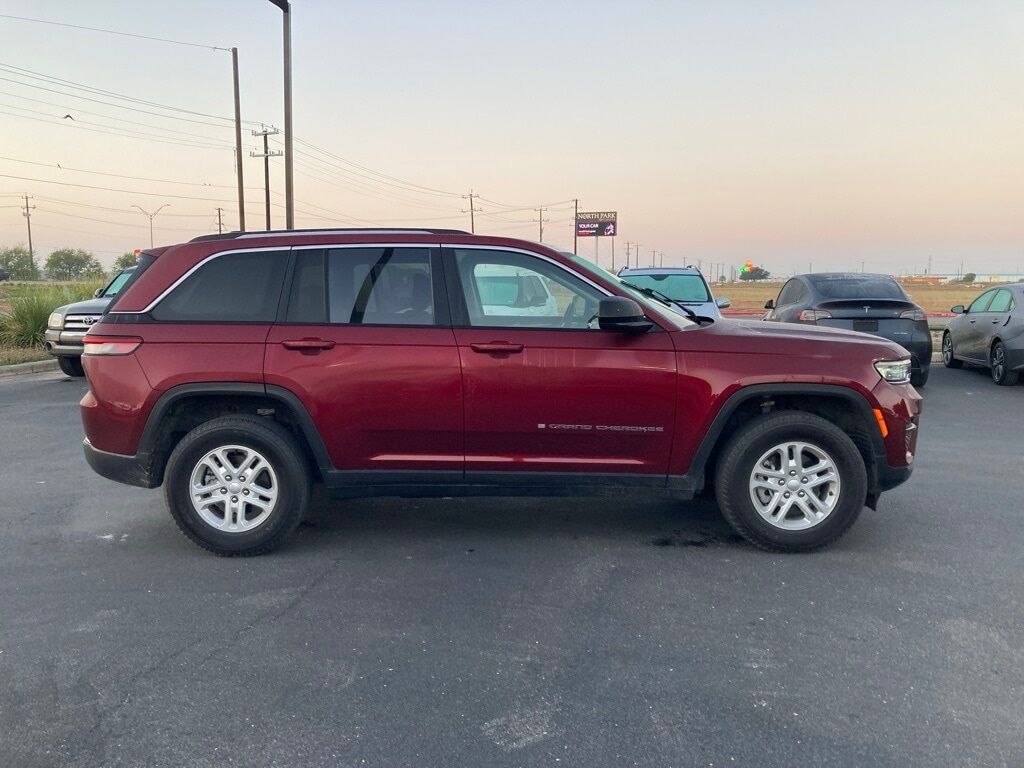 2023 Jeep Grand Cherokee Laredo