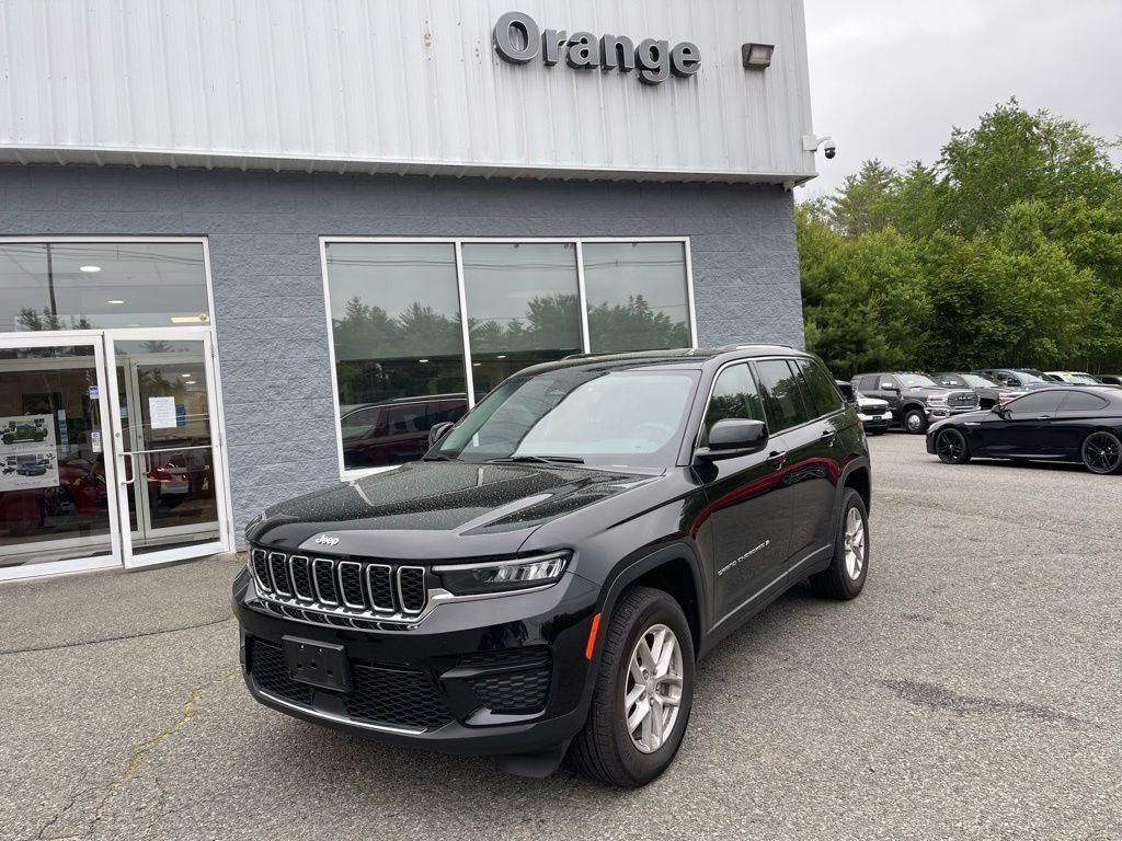 2023 Jeep Grand Cherokee Laredo X