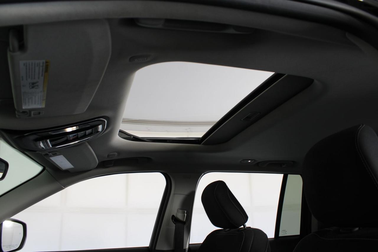 2023 Jeep Grand Cherokee Laredo Manassas VA