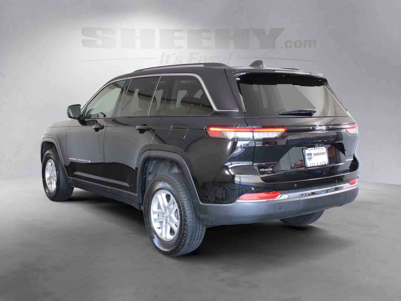 2023 Jeep Grand Cherokee Laredo Manassas VA