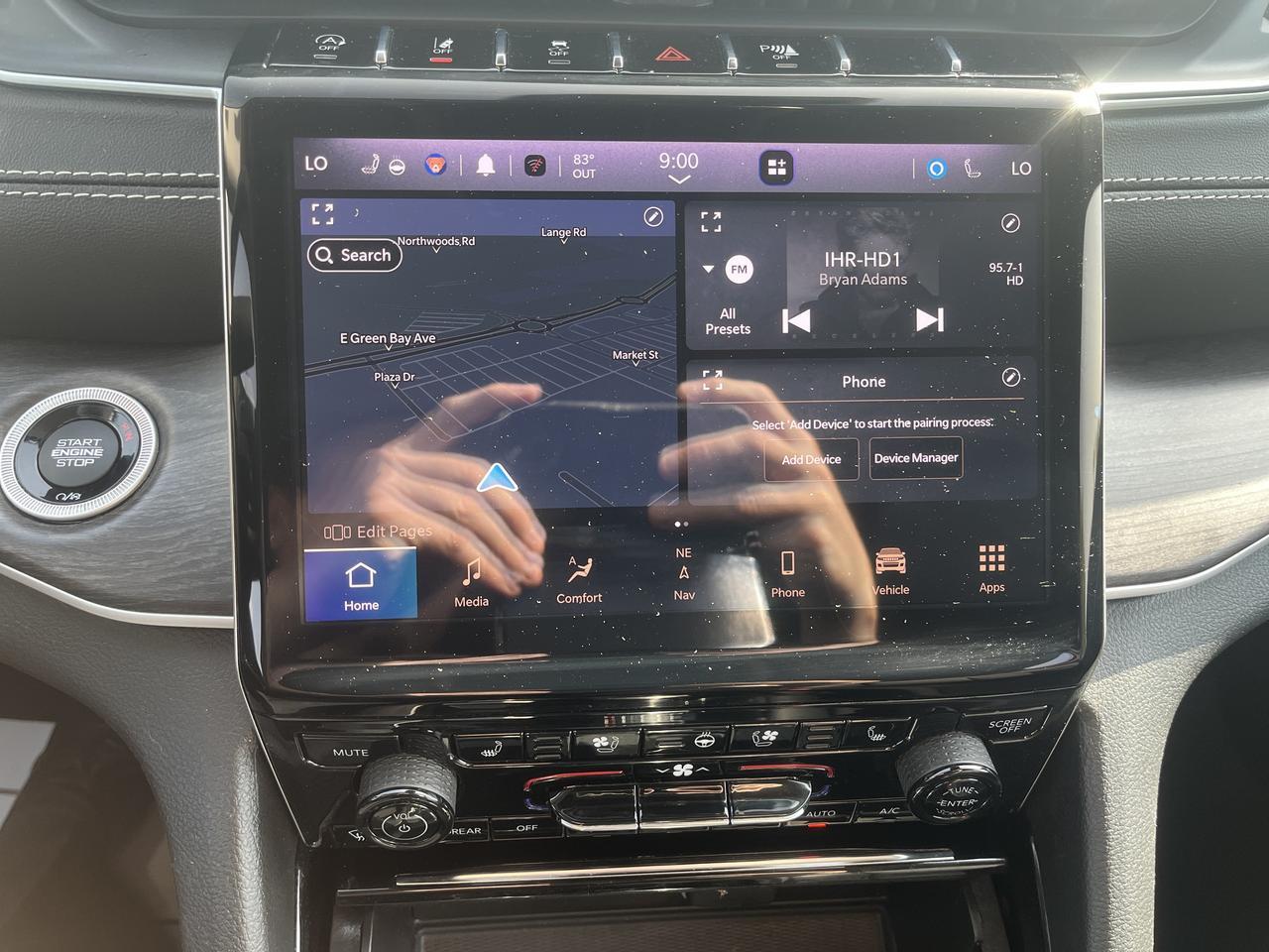 2023 Jeep Grand Cherokee Limited 4WD 3.6L BlackAppearPkg LuxuryTech2 TrailerTowPrepGroup w/20s Nav HtdCldMemLthr HtdStrngWhl Saukville WI