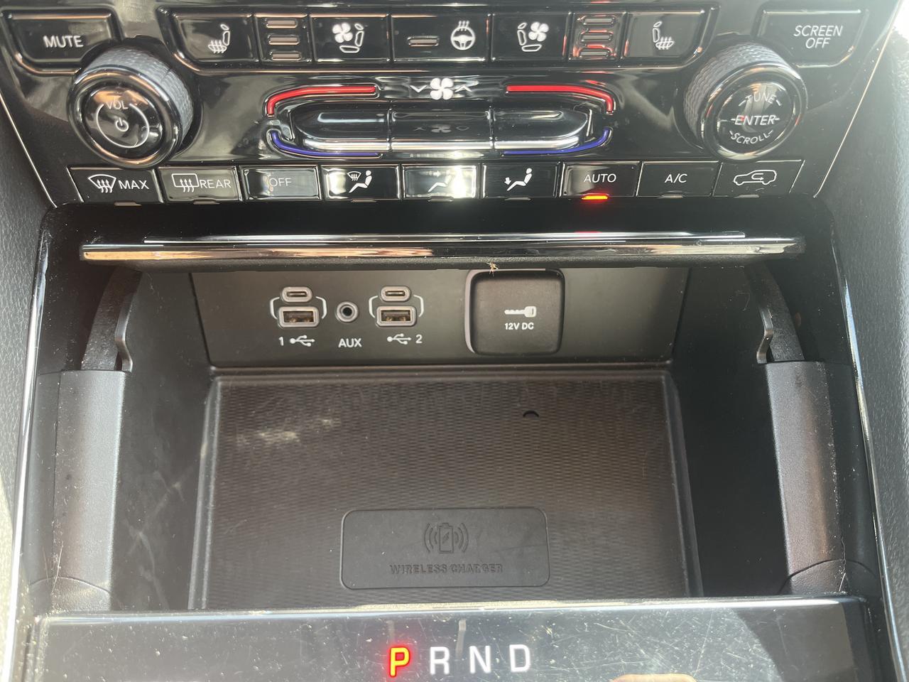 2023 Jeep Grand Cherokee Limited 4WD 3.6L BlackAppearPkg LuxuryTech2 TrailerTowPrepGroup w/20s Nav HtdCldMemLthr HtdStrngWhl Saukville WI