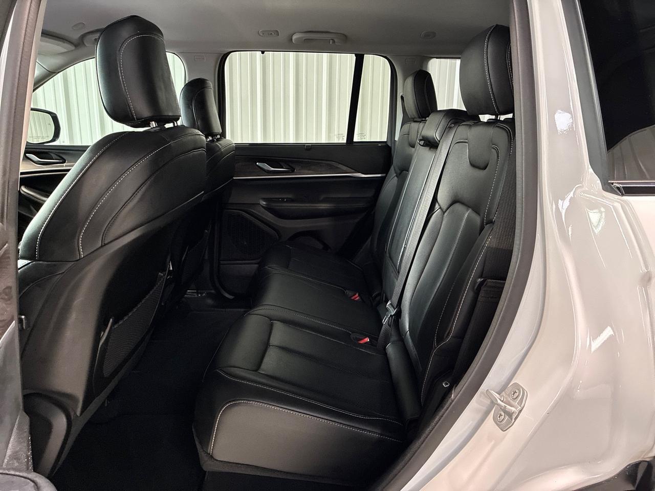 2023 Jeep Grand Cherokee Limited, 4x4, Luxury Tech Group II Houston TX