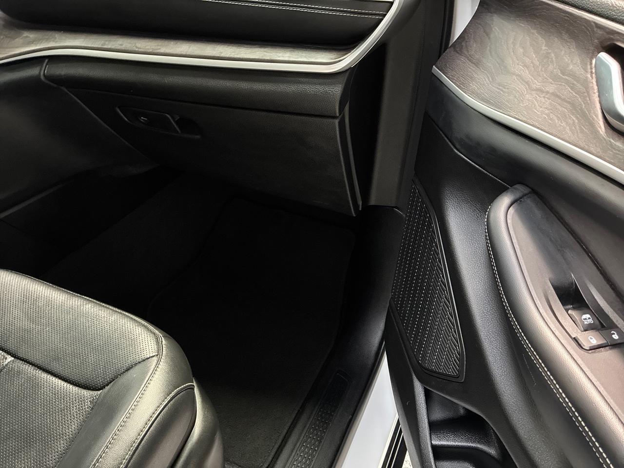 2023 Jeep Grand Cherokee Limited, 4x4, Luxury Tech Group II Houston TX