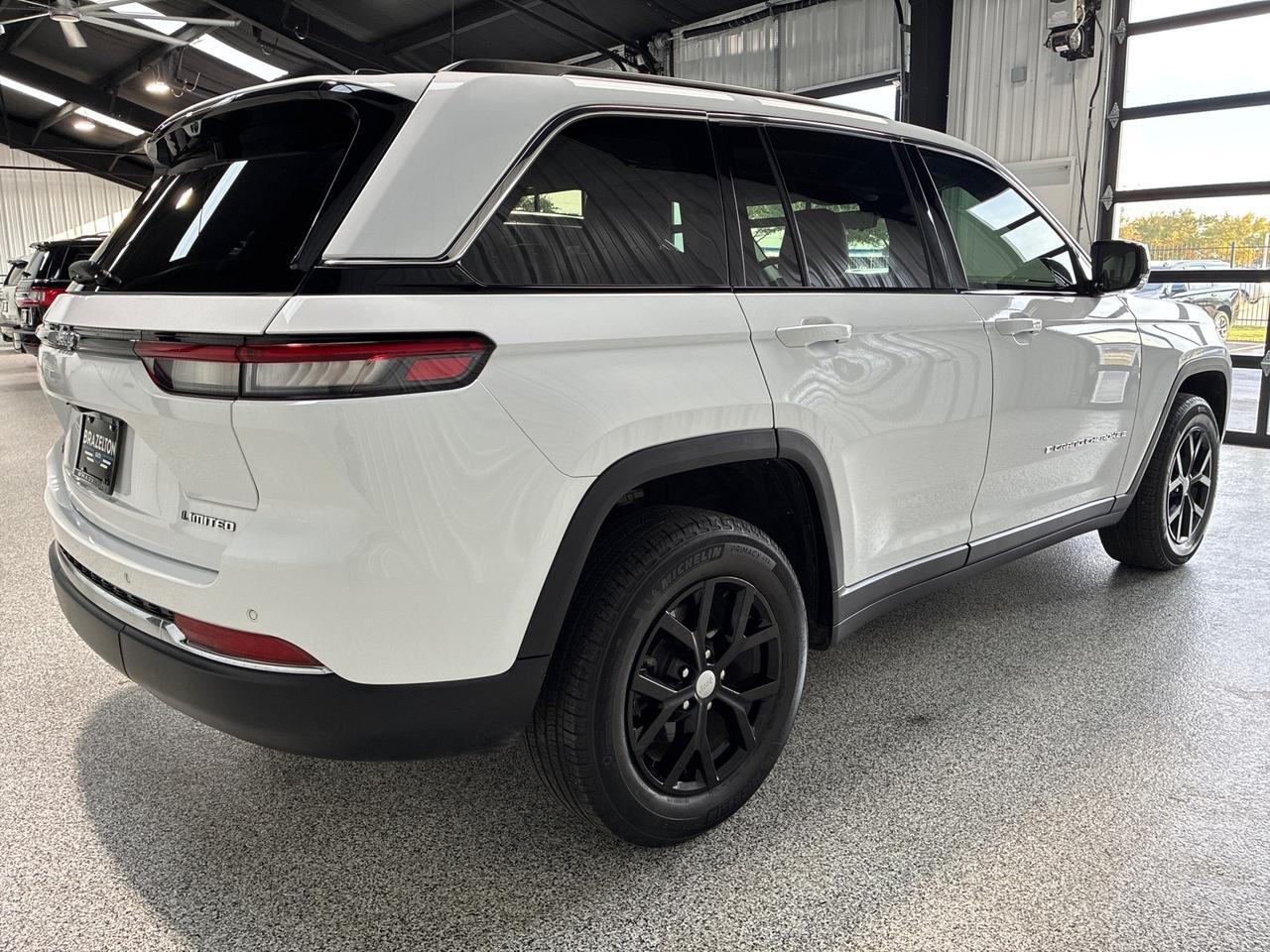 2023 Jeep Grand Cherokee Limited, 4x4, Luxury Tech Group II