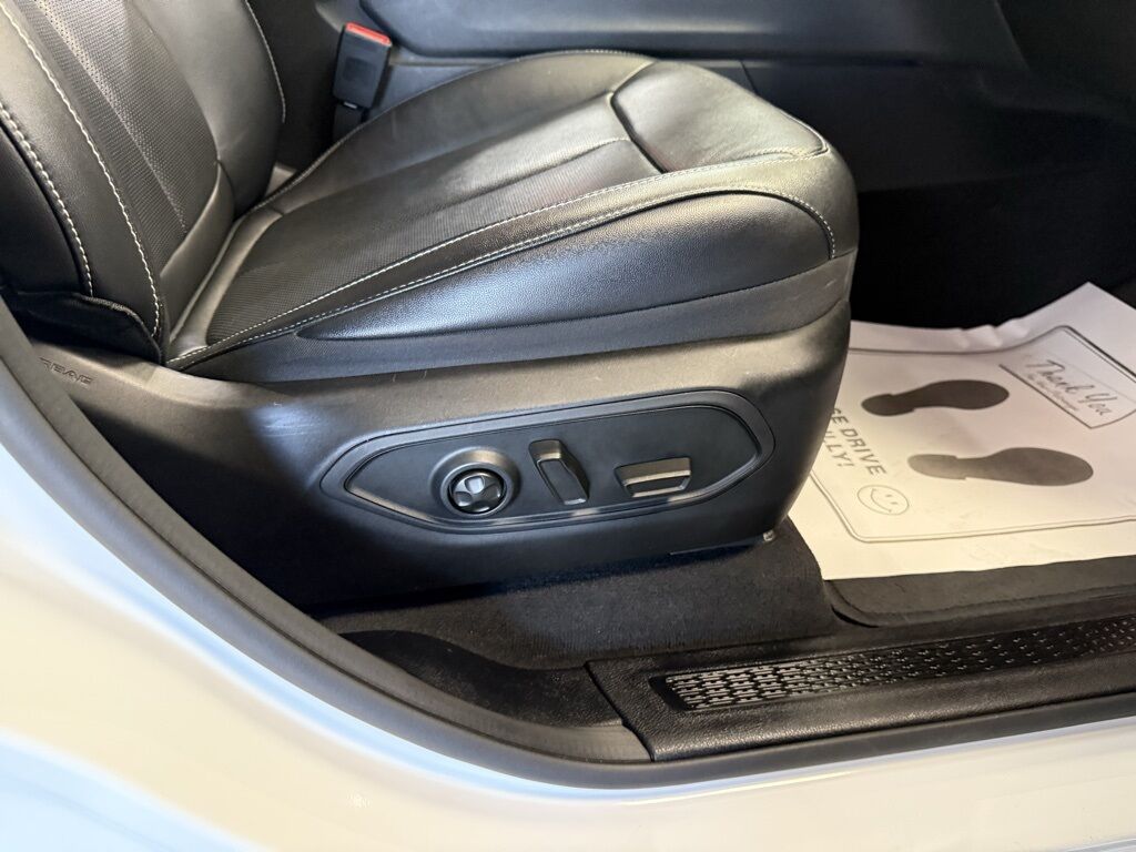 2023 Jeep Grand Cherokee Limited Royal Oak MI