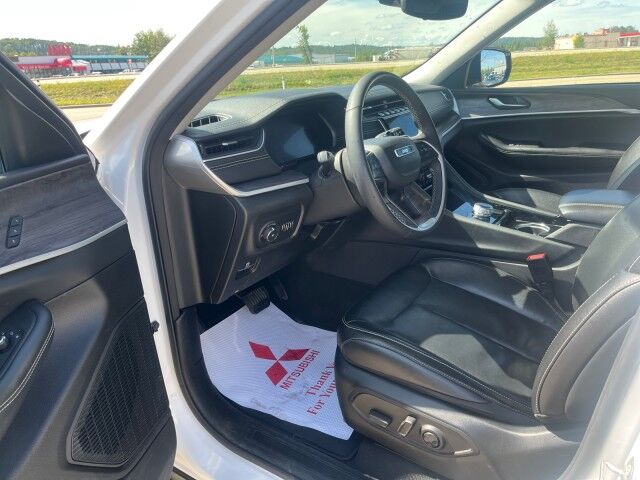 2023 Jeep Grand Cherokee Limited Grande Prairie AB