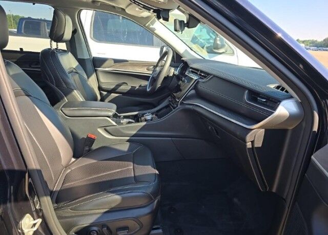 2023 Jeep Grand Cherokee Limited Marshfield MA