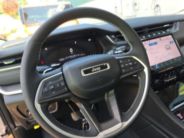 2023 Jeep Grand Cherokee Limited Marshfield MA