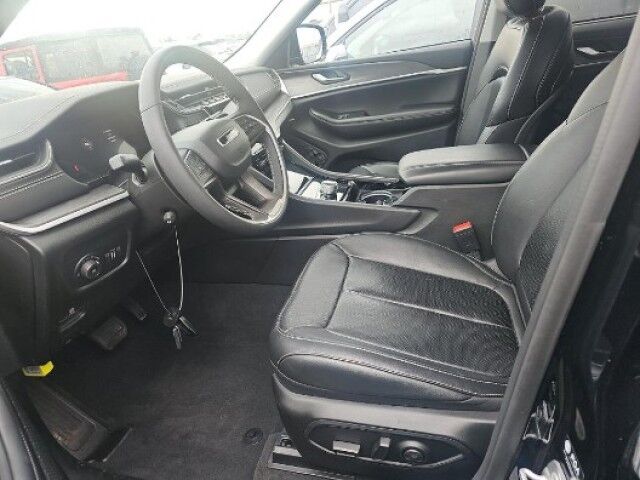 2023 Jeep Grand Cherokee Limited Marshfield MA