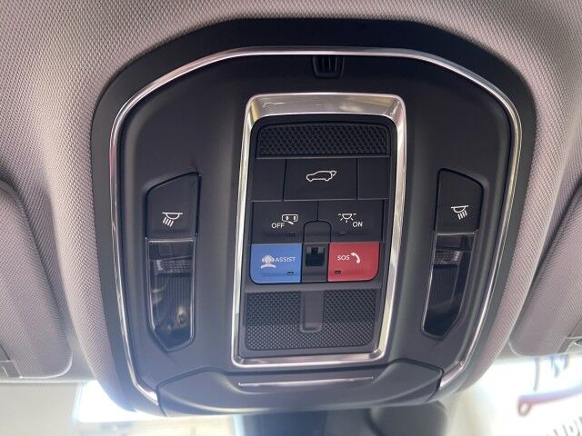 2023 Jeep Grand Cherokee Limited Marshfield MA