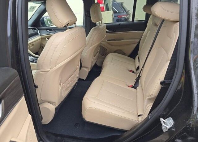 2023 Jeep Grand Cherokee Limited Marshfield MA