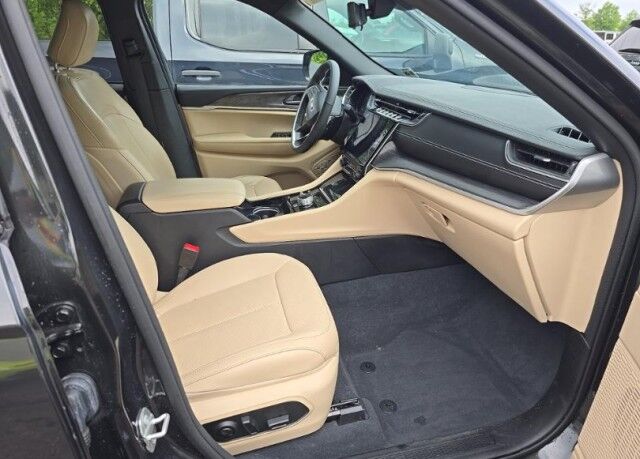 2023 Jeep Grand Cherokee Limited Marshfield MA