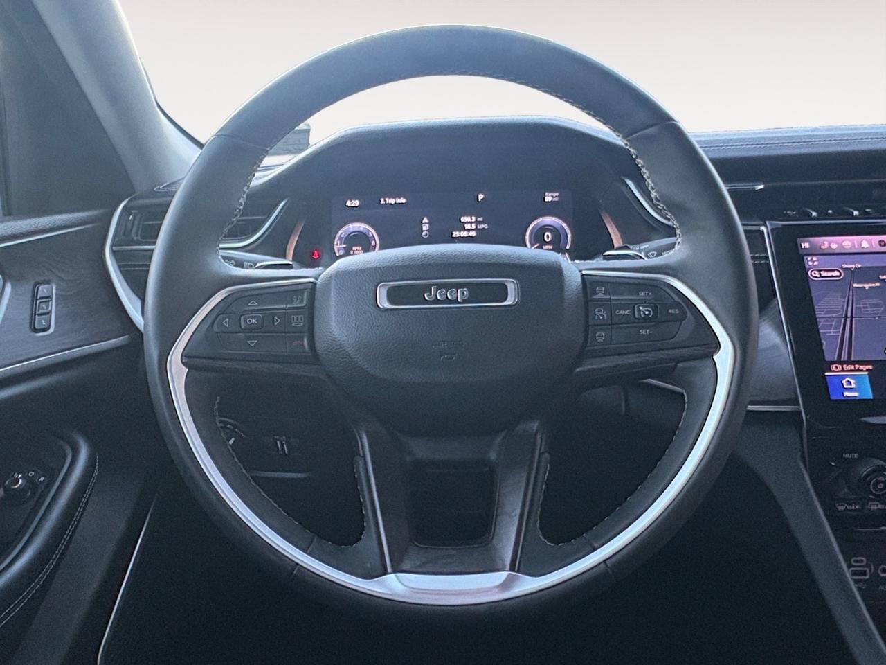 2023 Jeep Grand Cherokee Limited, POWER LIFTGATE, FORWARD COLLISION ALERT, BLIND SPOT MONITORING, HEATED FRONT AND REAR SEATS, ANDROID AUTO/ APPLE CARPLAY, REMOTE START, BACKUP CAMERA WITH PARKING SENSORS, CLEAN CARFAX, 1 OWNER, ONLY 30K MILES, THIS SUV HAS IT ALL! Virginia Beach VA