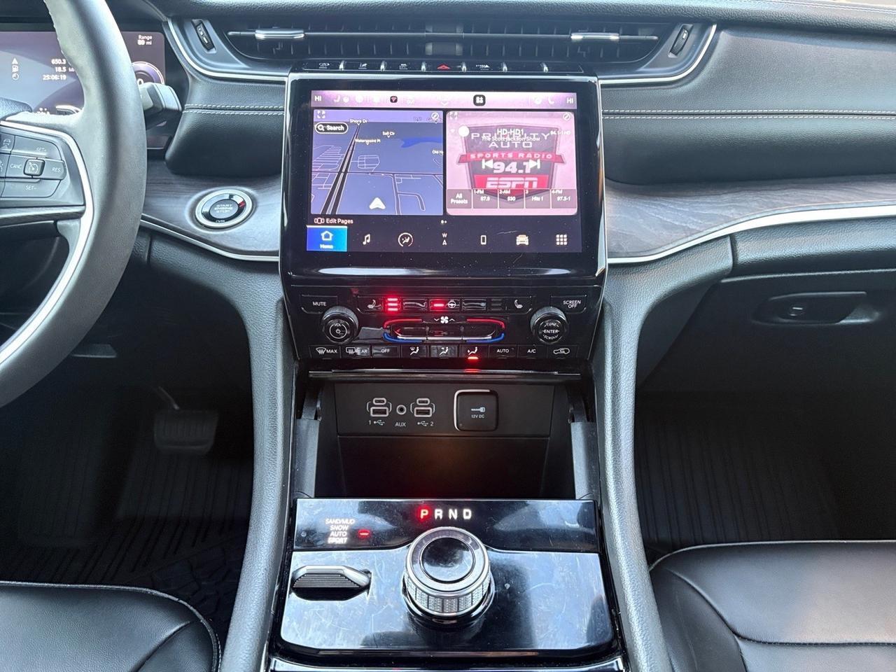 2023 Jeep Grand Cherokee Limited, POWER LIFTGATE, FORWARD COLLISION ALERT, BLIND SPOT MONITORING, HEATED FRONT AND REAR SEATS, ANDROID AUTO/ APPLE CARPLAY, REMOTE START, BACKUP CAMERA WITH PARKING SENSORS, CLEAN CARFAX, 1 OWNER, ONLY 30K MILES, THIS SUV HAS IT ALL! Virginia Beach VA