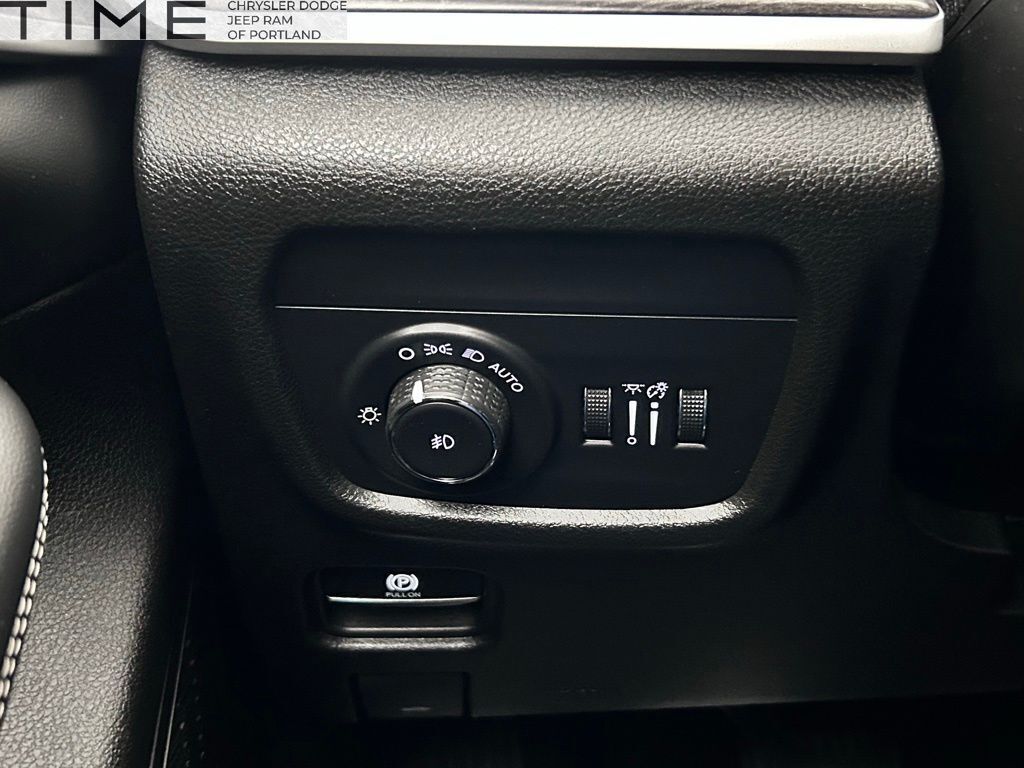 2023 Jeep Grand Cherokee Limited Portland OR