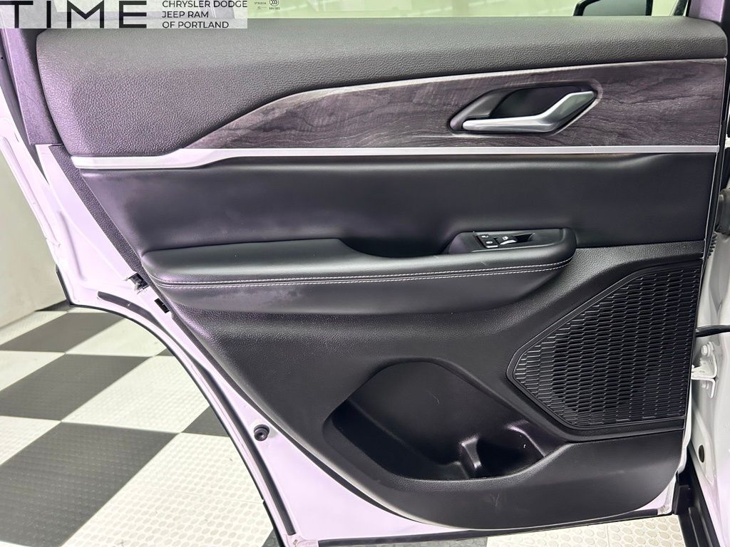 2023 Jeep Grand Cherokee Limited Portland OR