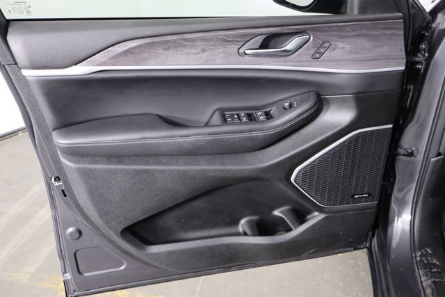 2023 Jeep Grand Cherokee Limited Raleigh NC
