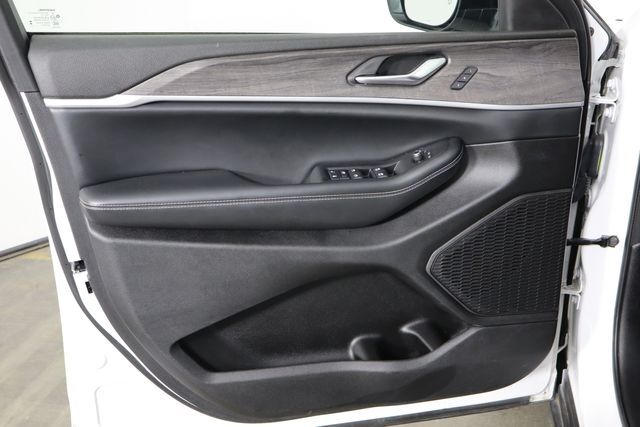 2023 Jeep Grand Cherokee Limited Raleigh NC