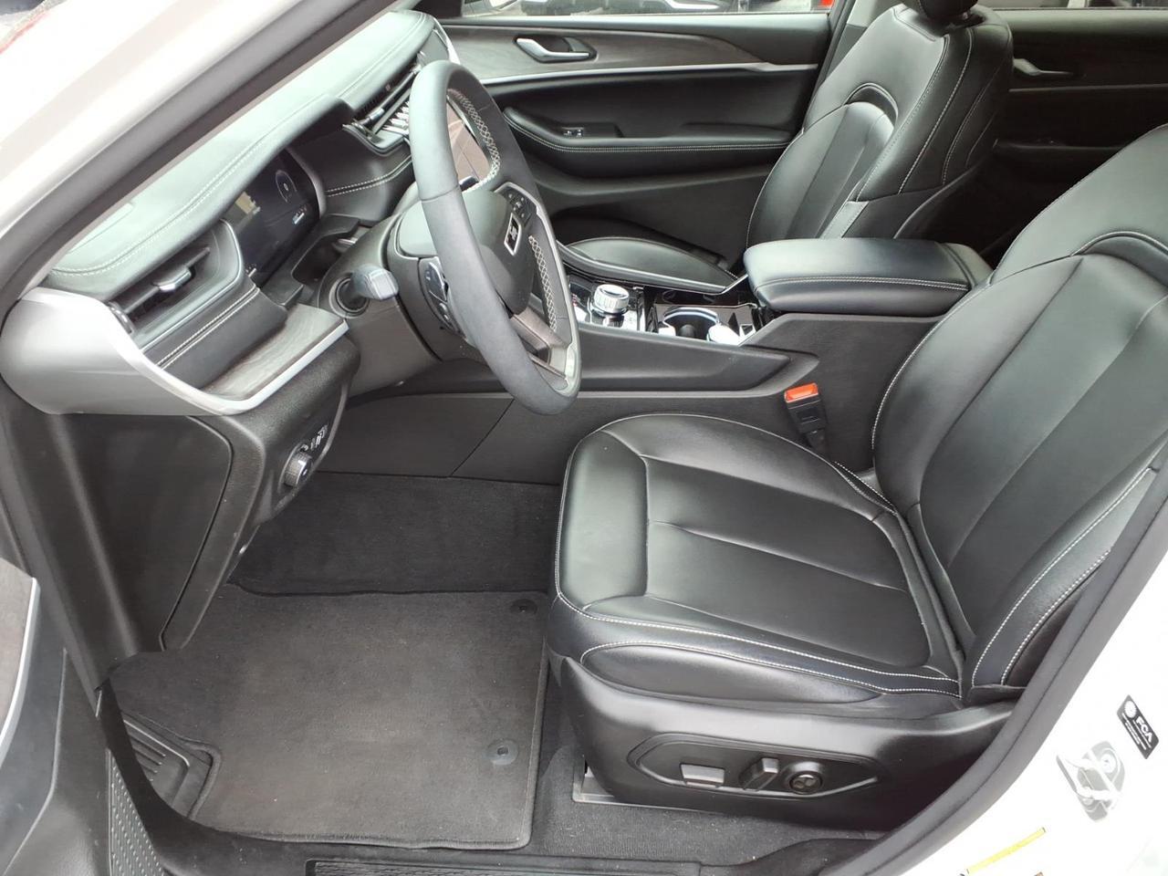 2023 Jeep Grand Cherokee Limited Roanoke VA