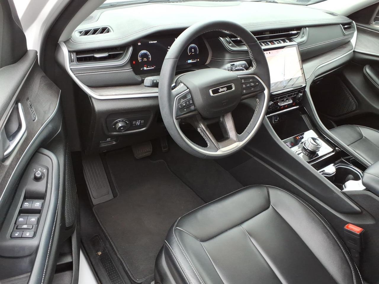 2023 Jeep Grand Cherokee Limited Roanoke VA