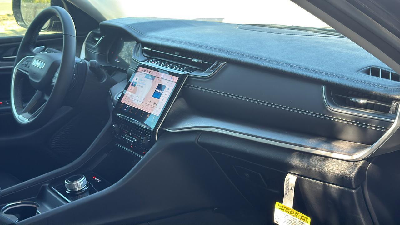 2023 Jeep Grand Cherokee Limited  Selma TX