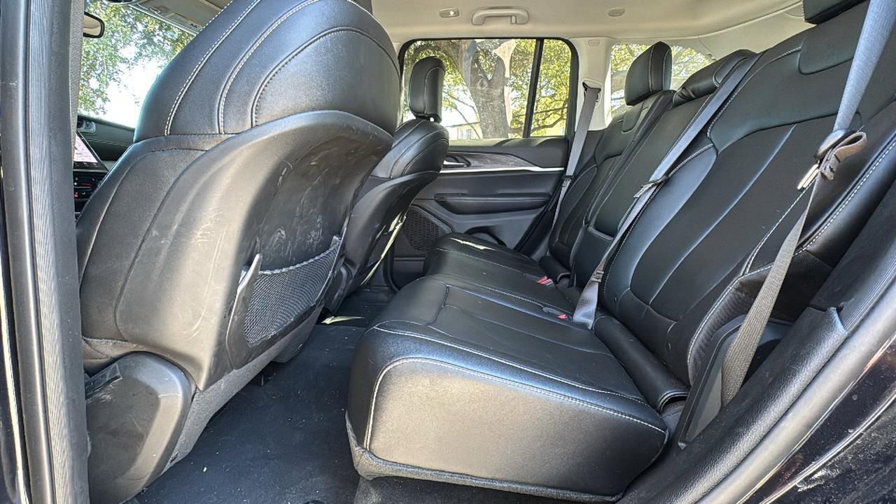 2023 Jeep Grand Cherokee Limited  Selma TX