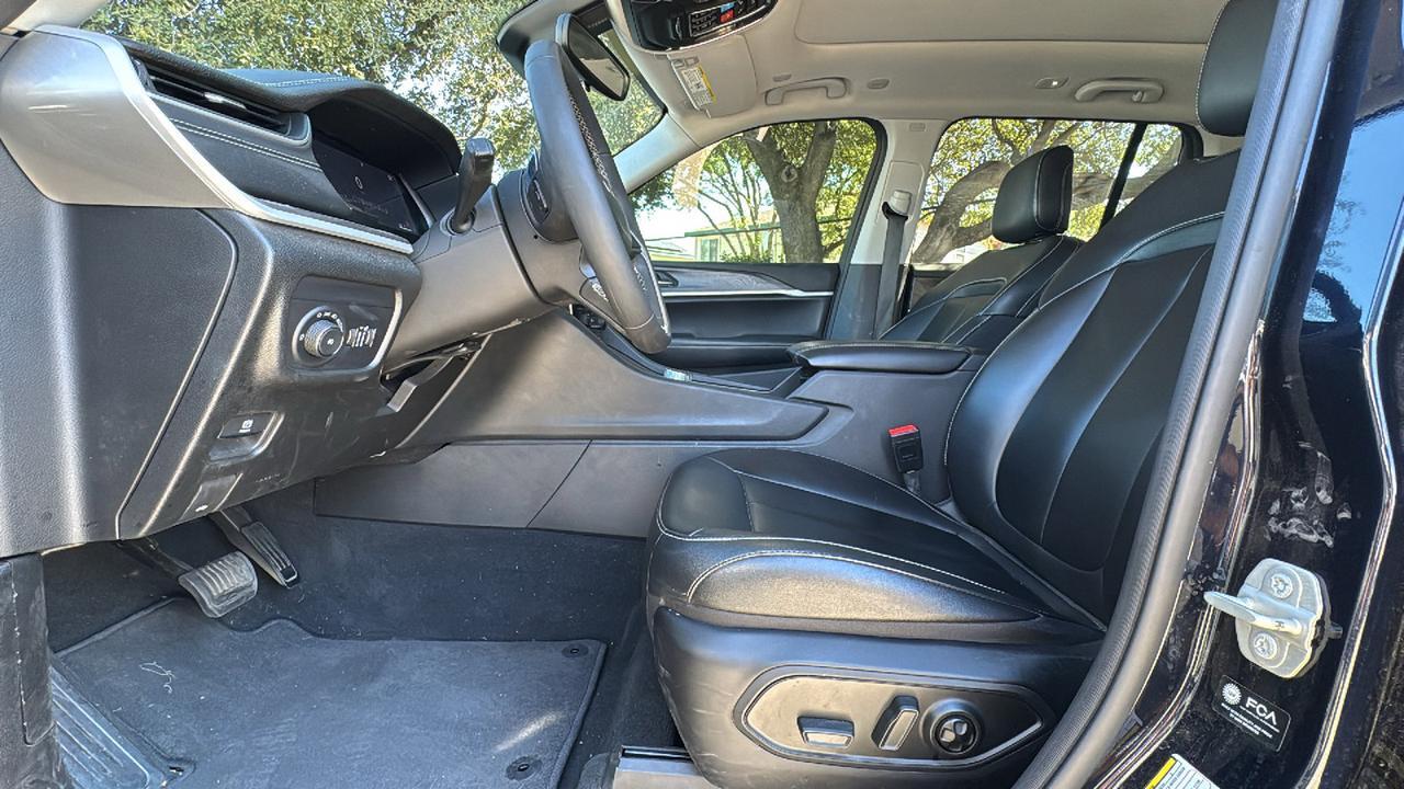 2023 Jeep Grand Cherokee Limited  Selma TX