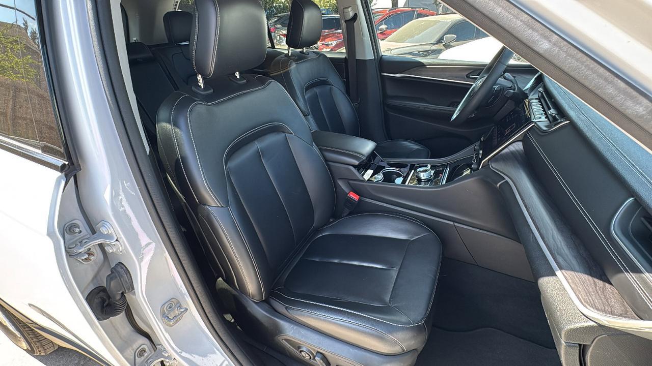 2023 Jeep Grand Cherokee Limited  Selma TX