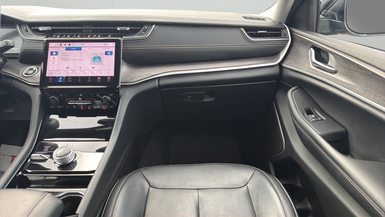 2023 Jeep Grand Cherokee Limited Sherwood Park AB