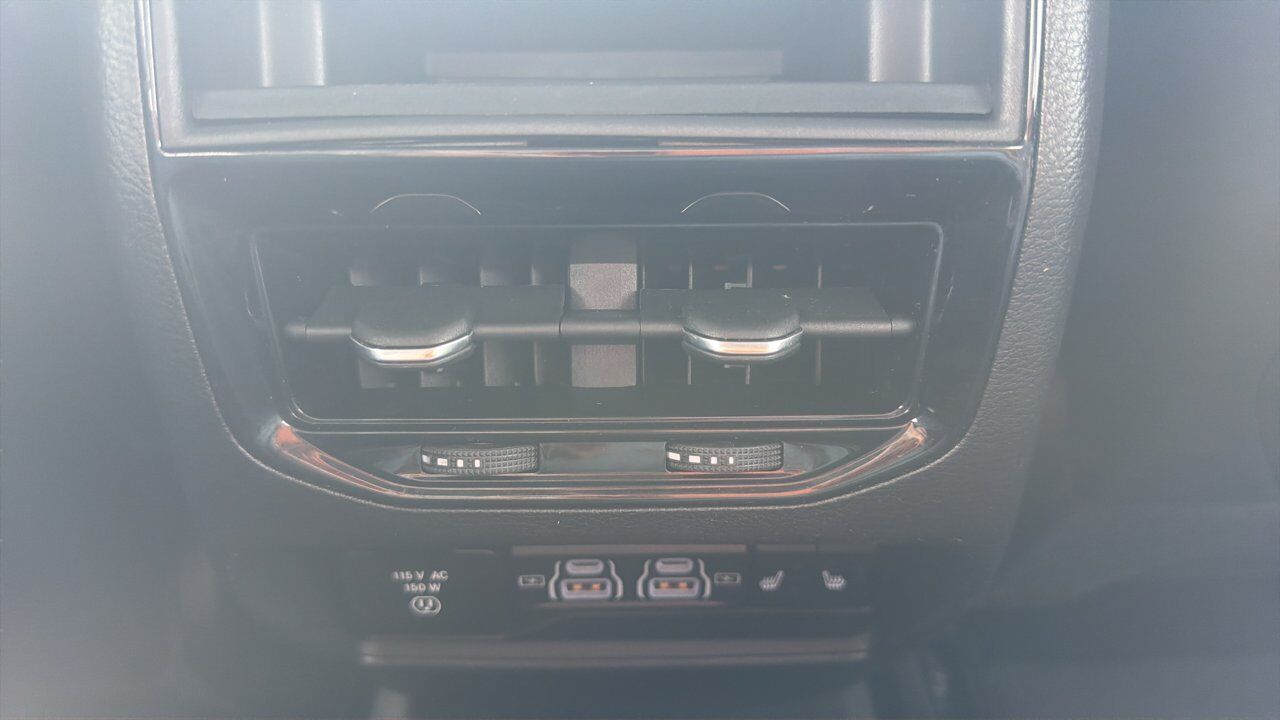 2023 Jeep Grand Cherokee Limited Sherwood Park AB
