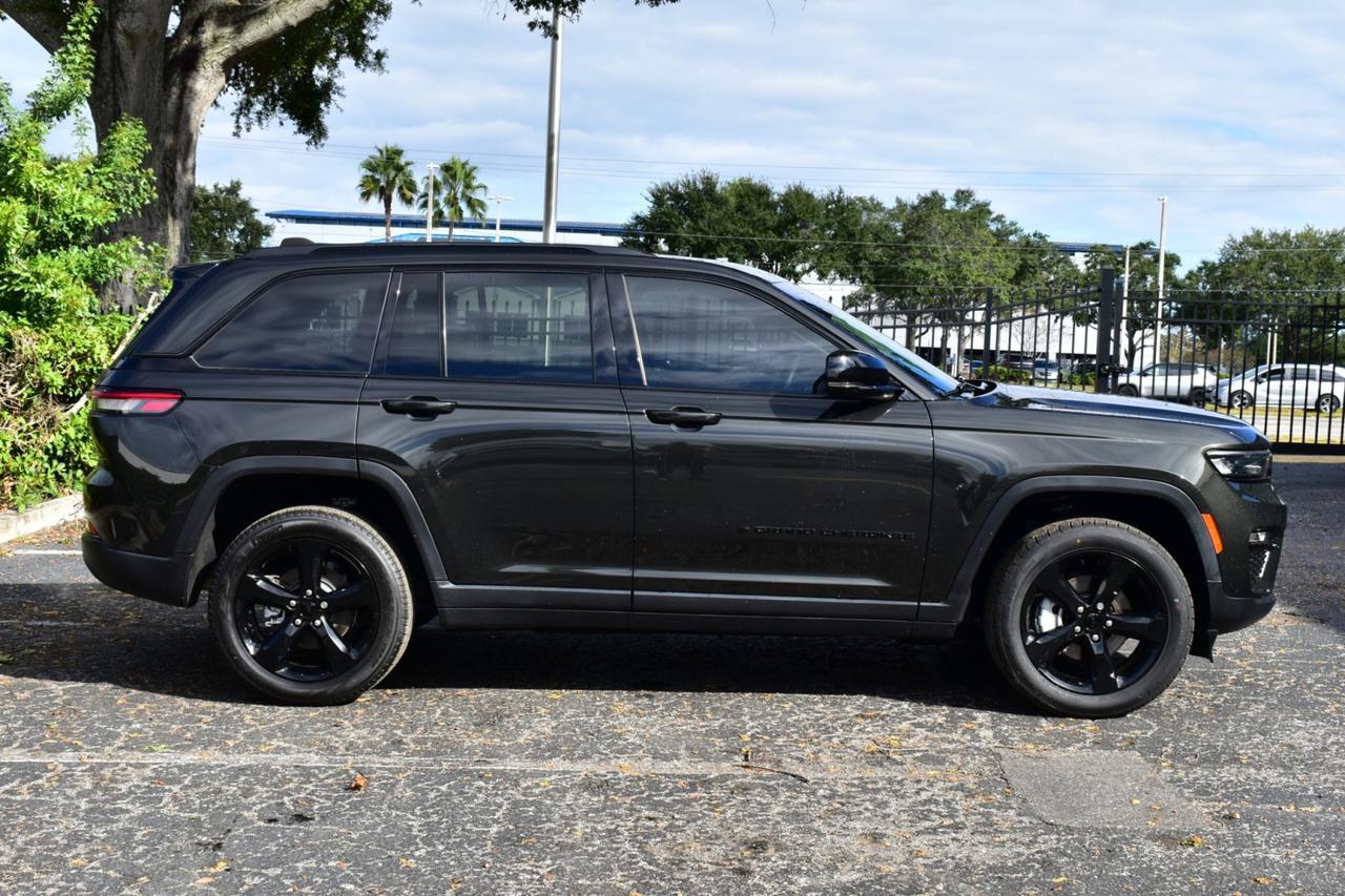 2023 Jeep Grand Cherokee Limited Tampa FL