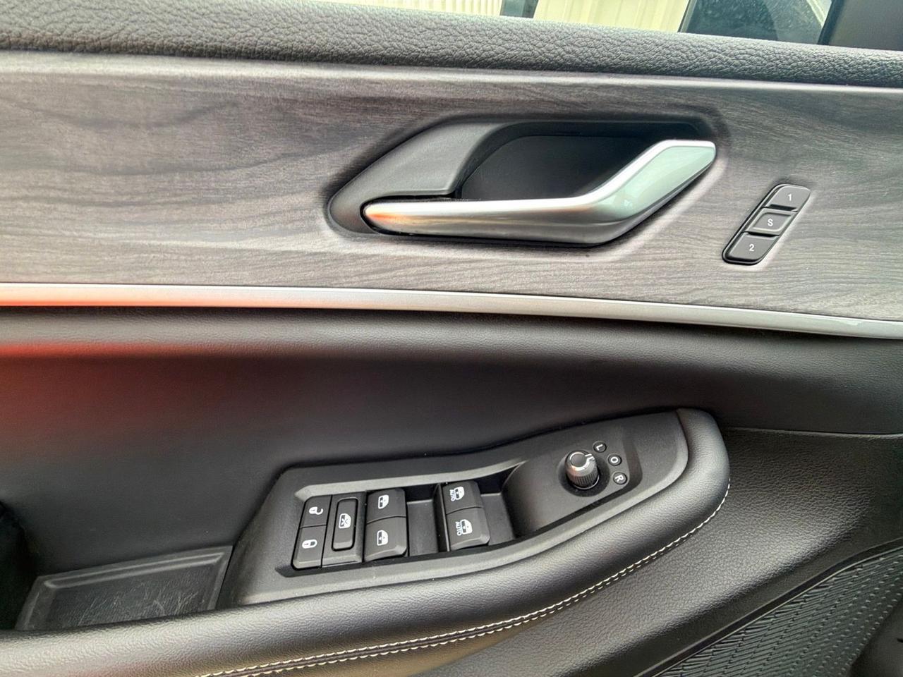 2023 Jeep Grand Cherokee Limited Watertown SD