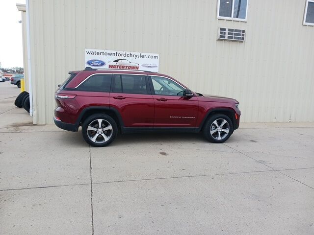 2023 Jeep Grand Cherokee