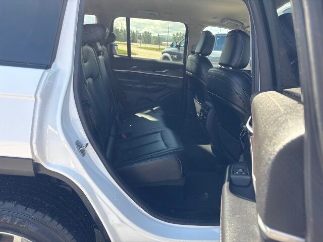 2023 Jeep Grand Cherokee Limited Whitecourt AB