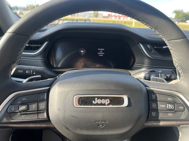 2023 Jeep Grand Cherokee Limited Whitecourt AB