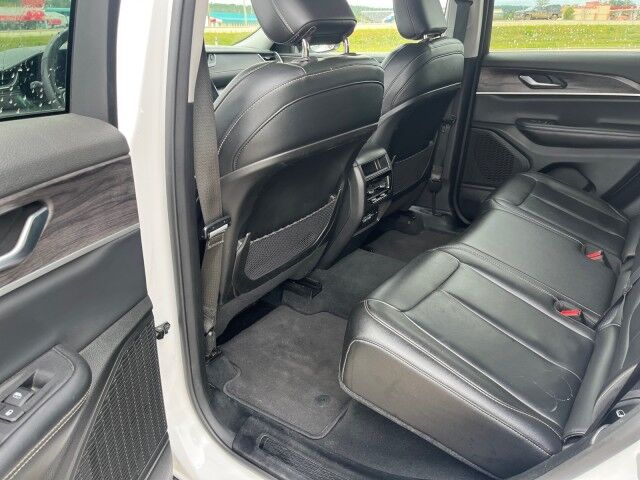 2023 Jeep Grand Cherokee Limited Whitecourt AB