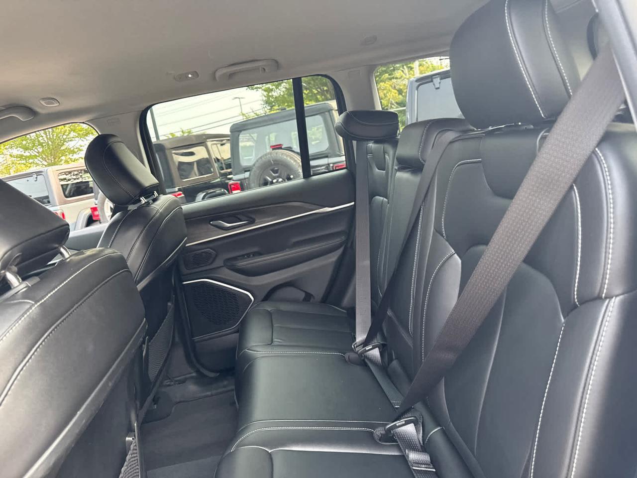 2023 Jeep Grand Cherokee Limited Dartmouth MA