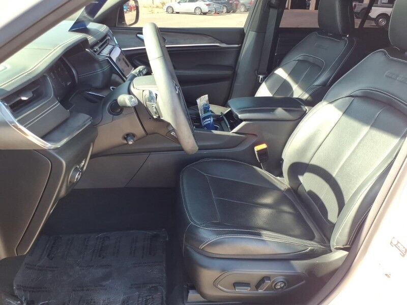 2023 Jeep Grand Cherokee Overland Del Rio TX