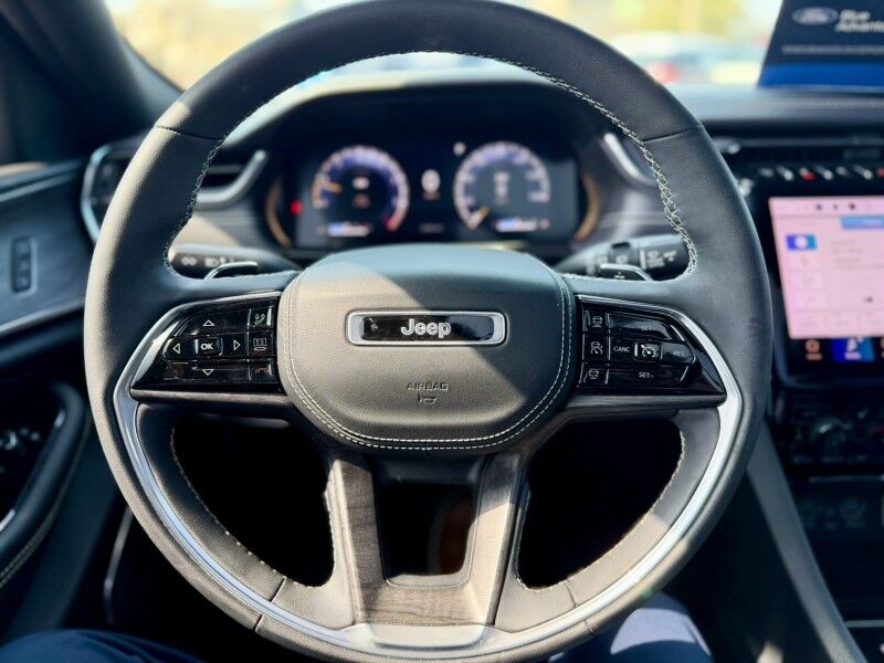 2023 Jeep Grand Cherokee Overland Del Rio TX