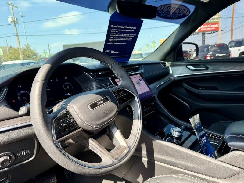 2023 Jeep Grand Cherokee Overland Del Rio TX