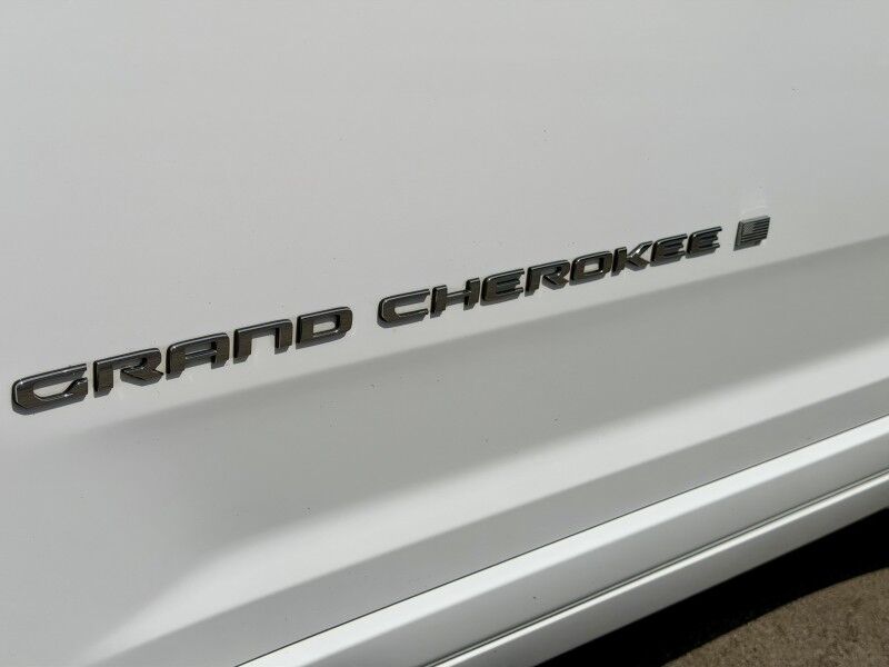 2023 Jeep Grand Cherokee Overland Del Rio TX