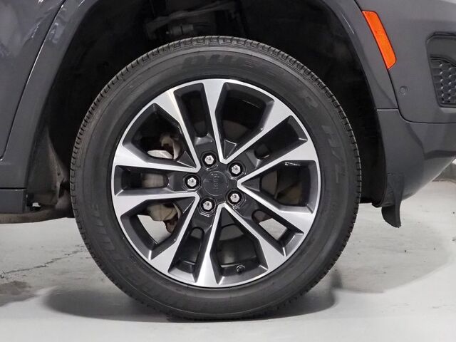 2023 Jeep Grand Cherokee Overland 4WD *NAVIGATION, ADAPTIVE CRUISE, SAFETY ALERTS, BACKUP-CAMERA, COLOR TOUCHSCREEN, PSNGR DISPLAY, PANORAMA MOONROOF, NAPPA LEATHER, CLIMATE SEATS, HTD STEERING, MCINTOSH AUDIO, ANDROID & APPLE Round Rock TX