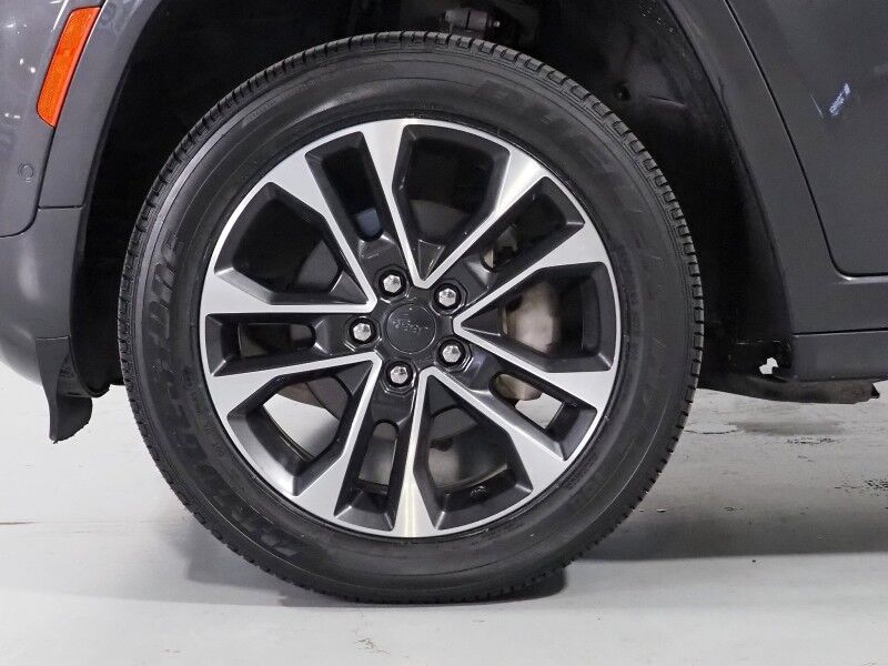 2023 Jeep Grand Cherokee Overland 4WD *NAVIGATION, ADAPTIVE CRUISE, SAFETY ALERTS, BACKUP-CAMERA, COLOR TOUCHSCREEN, PSNGR DISPLAY, PANORAMA MOONROOF, NAPPA LEATHER, CLIMATE SEATS, HTD STEERING, MCINTOSH AUDIO, ANDROID & APPLE Round Rock TX