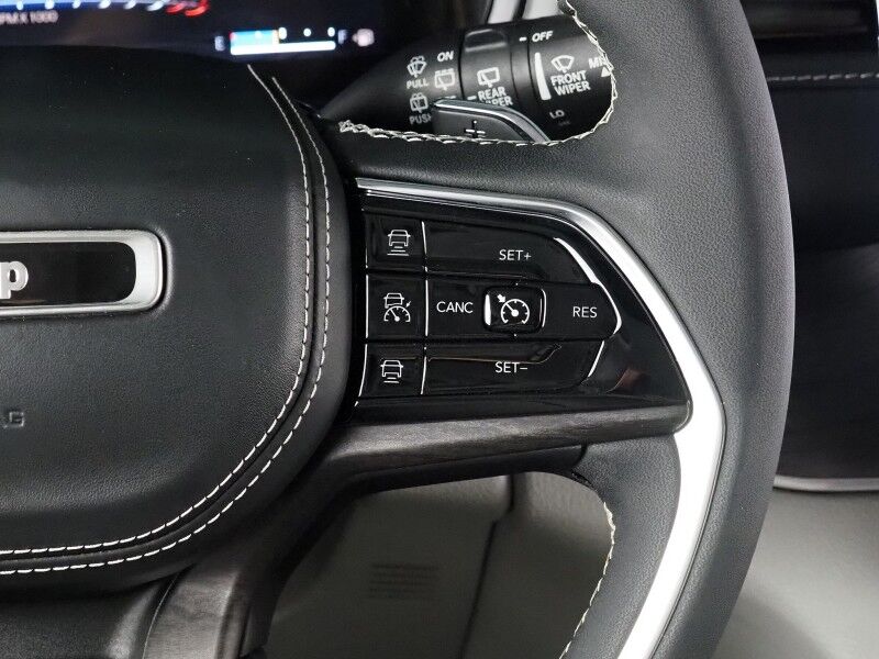 2023 Jeep Grand Cherokee Overland 4WD *NAVIGATION, ADAPTIVE CRUISE, SAFETY ALERTS, BACKUP-CAMERA, COLOR TOUCHSCREEN, PSNGR DISPLAY, PANORAMA MOONROOF, NAPPA LEATHER, CLIMATE SEATS, HTD STEERING, MCINTOSH AUDIO, ANDROID & APPLE Round Rock TX