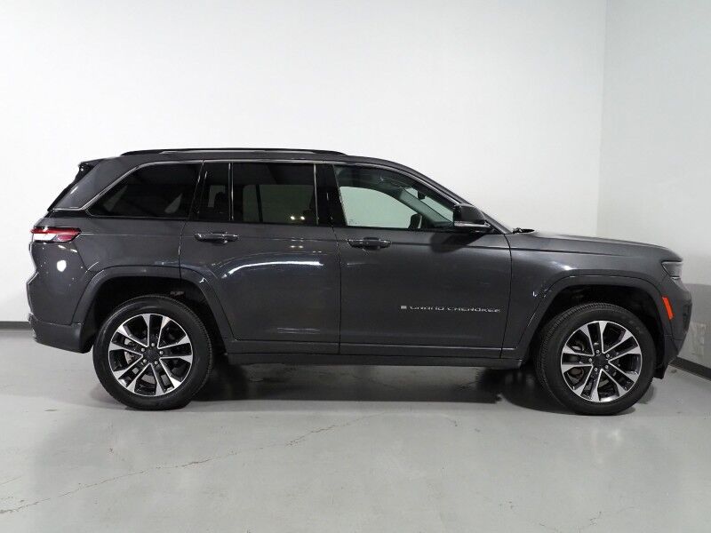 2023 Jeep Grand Cherokee Overland 4WD *NAVIGATION, ADAPTIVE CRUISE, SAFETY ALERTS, BACKUP-CAMERA, COLOR TOUCHSCREEN, PSNGR DISPLAY, PANORAMA MOONROOF, NAPPA LEATHER, CLIMATE SEATS, HTD STEERING, MCINTOSH AUDIO, ANDROID & APPLE Round Rock TX