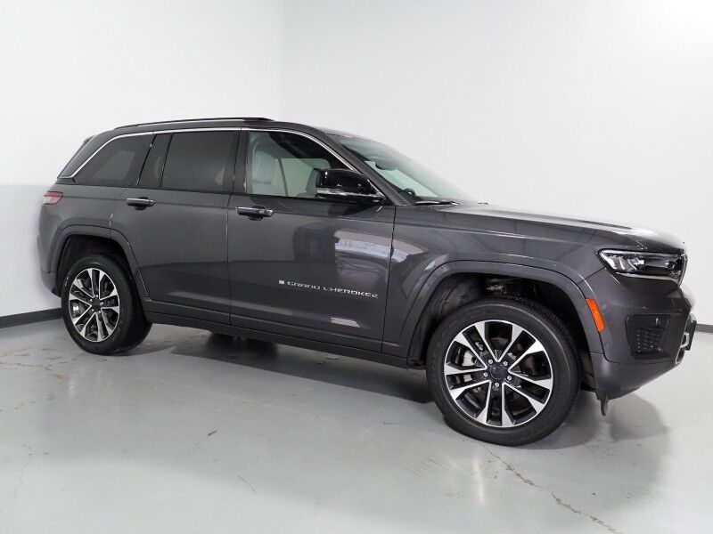 2023 Jeep Grand Cherokee Overland 4WD *NAVIGATION, ADAPTIVE CRUISE, SAFETY ALERTS, BACKUP-CAMERA, COLOR TOUCHSCREEN, PSNGR DISPLAY, PANORAMA MOONROOF, NAPPA LEATHER, CLIMATE SEATS, HTD STEERING, MCINTOSH AUDIO, ANDROID & APPLE Round Rock TX
