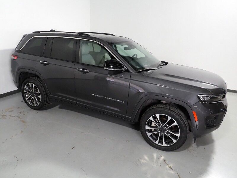2023 Jeep Grand Cherokee Overland 4WD *NAVIGATION, ADAPTIVE CRUISE, SAFETY ALERTS, BACKUP-CAMERA, COLOR TOUCHSCREEN, PSNGR DISPLAY, PANORAMA MOONROOF, NAPPA LEATHER, CLIMATE SEATS, HTD STEERING, MCINTOSH AUDIO, ANDROID & APPLE Round Rock TX
