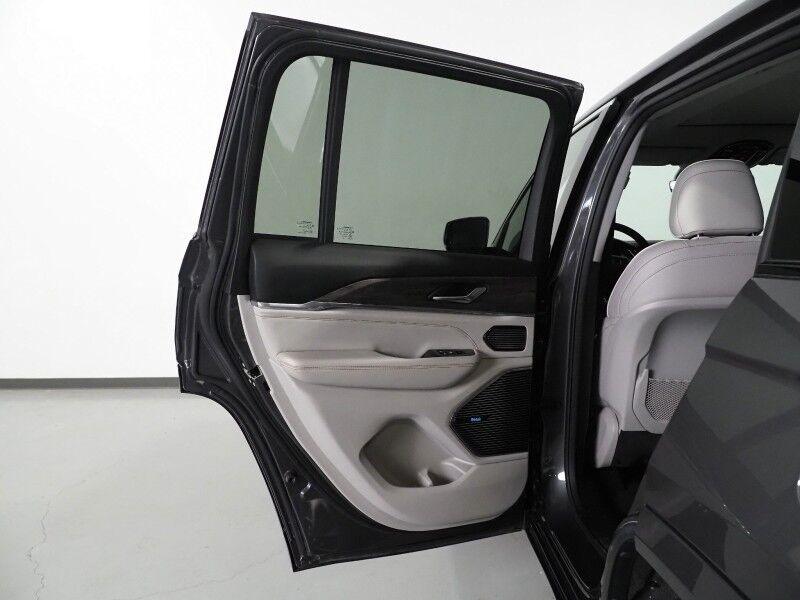 2023 Jeep Grand Cherokee Overland 4WD *NAVIGATION, ADAPTIVE CRUISE, SAFETY ALERTS, BACKUP-CAMERA, COLOR TOUCHSCREEN, PSNGR DISPLAY, PANORAMA MOONROOF, NAPPA LEATHER, CLIMATE SEATS, HTD STEERING, MCINTOSH AUDIO, ANDROID & APPLE Round Rock TX