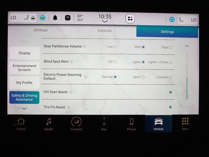 2023 Jeep Grand Cherokee Overland 4WD *NAVIGATION, ADAPTIVE CRUISE, SAFETY ALERTS, BACKUP-CAMERA, COLOR TOUCHSCREEN, PSNGR DISPLAY, PANORAMA MOONROOF, NAPPA LEATHER, CLIMATE SEATS, HTD STEERING, MCINTOSH AUDIO, ANDROID & APPLE Round Rock TX